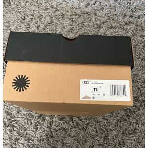 NIB Ugg Men's Classic Slip-On Shoe in Pumice Size 11